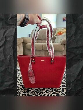 Lovevook ❣️ Red/Burgandy ❣️ Pvc Leather ❣️ Brand-new!